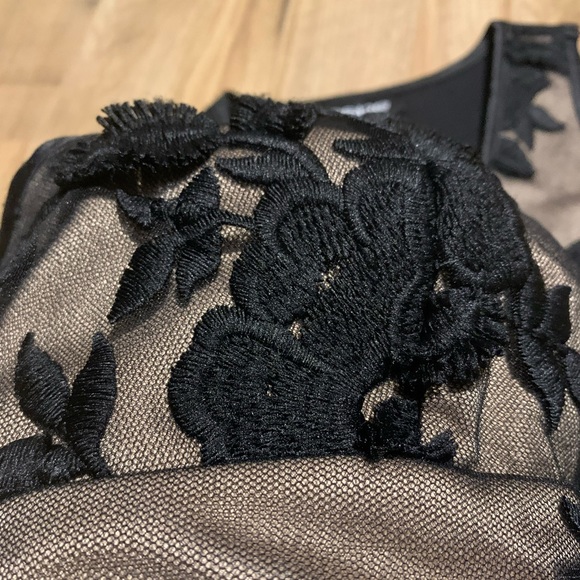 Bebe lace crop top - Picture 4 of 8